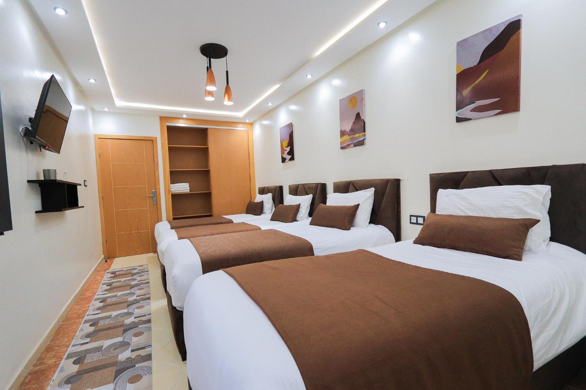 Duplex Familial 3 Chambres Au Coeur De La Corniche De Tanger Exterior photo