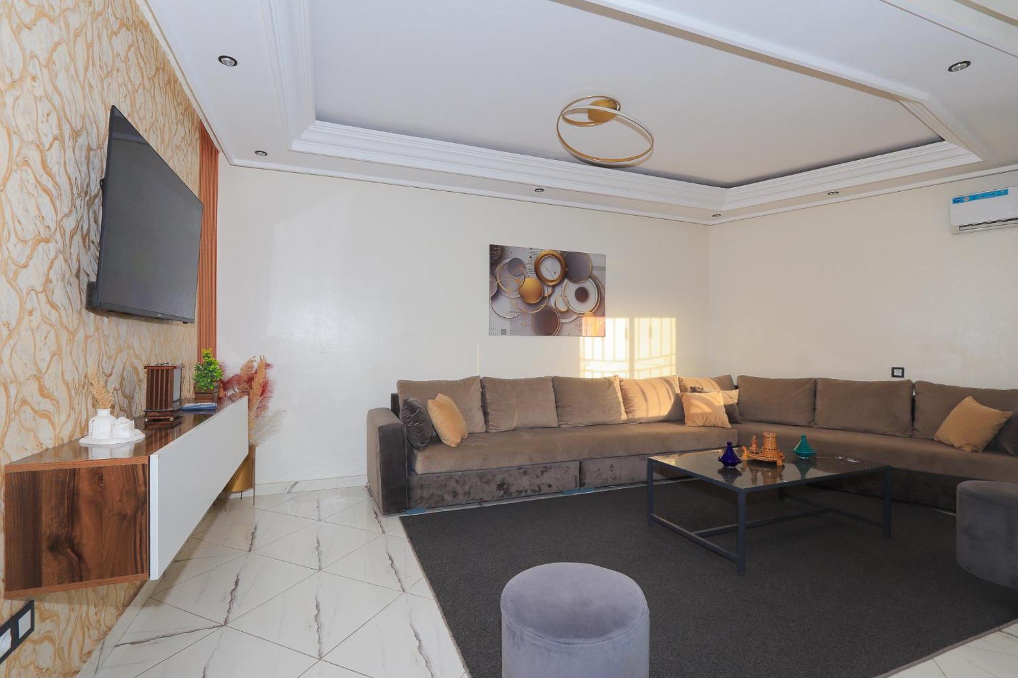 Duplex Familial 3 Chambres Au Coeur De La Corniche De Tanger Exterior photo