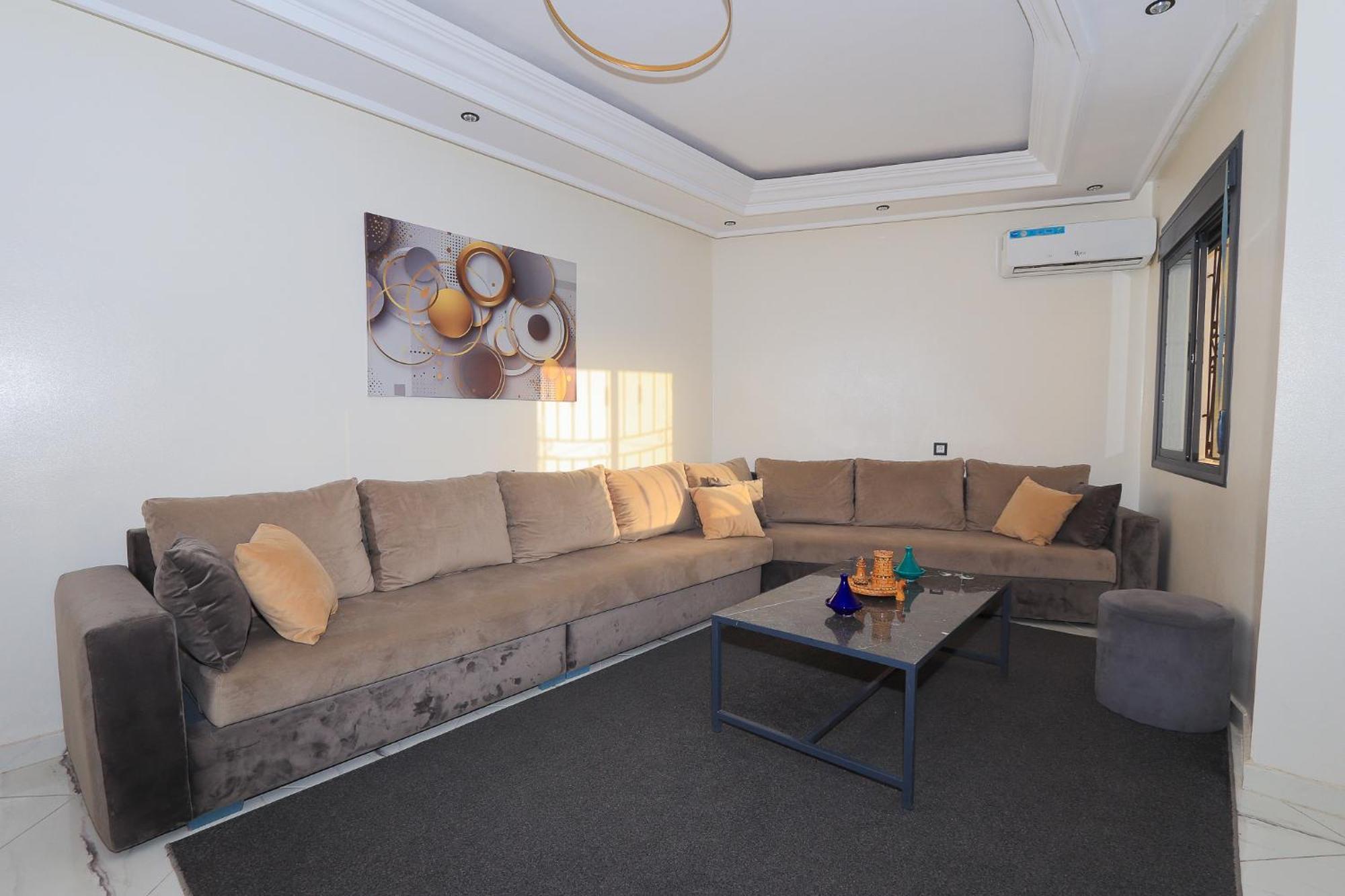 Duplex Familial 3 Chambres Au Coeur De La Corniche De Tanger Exterior photo